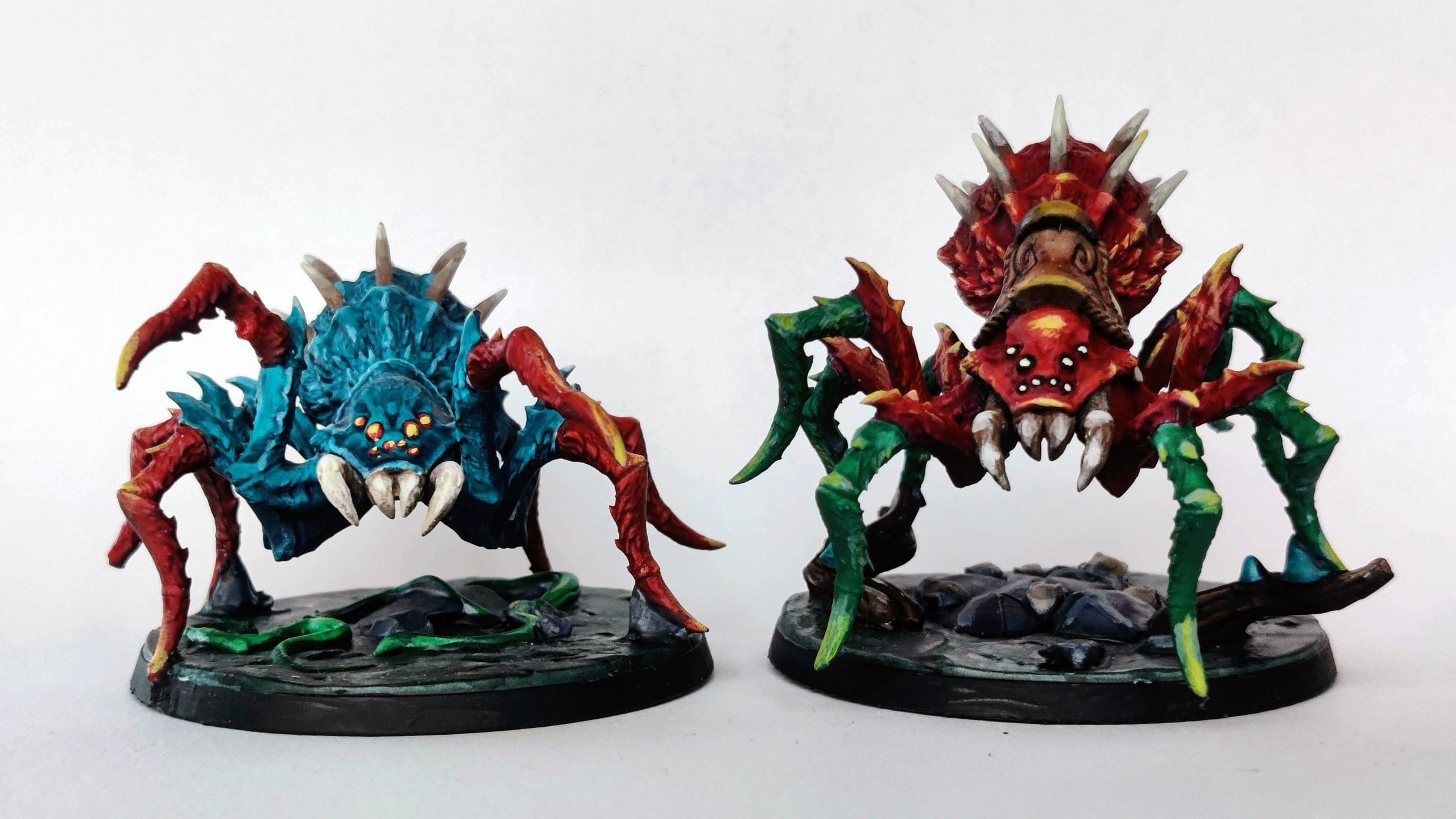 Two spiders from the Faldorn Goblins set by Artisan Guild. Printed on an Elegoo Saturn 2, painted with Speedpaints 2.0, and highlighted with Warpaints.
